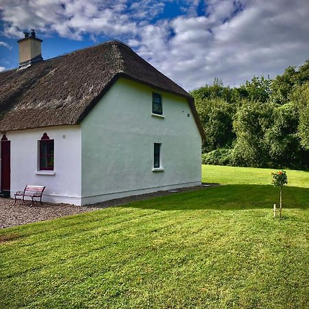Cottage 33 Old Killarney Village Киларни Екстериор снимка