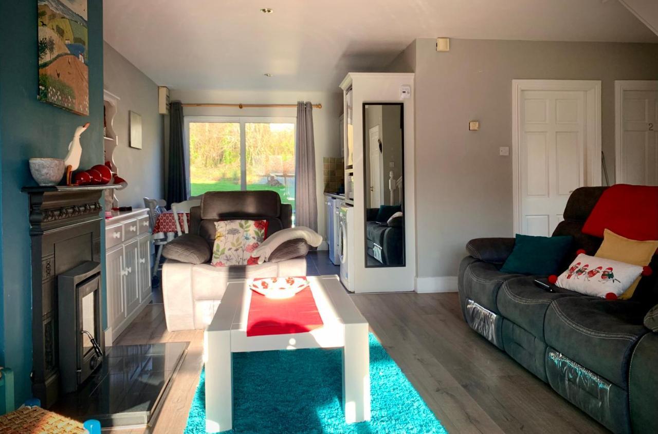 Cottage 33 Old Killarney Village Киларни Екстериор снимка