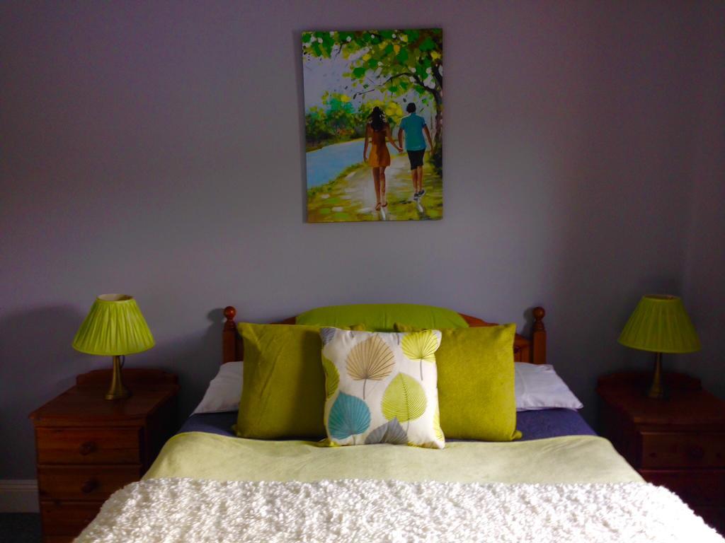 Cottage 33 Old Killarney Village Киларни Екстериор снимка